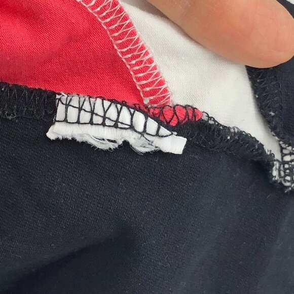 Reitman's Black, Red & White Round neck Athletic Muscle Tank Top size M Petite - Picture 5 of 12